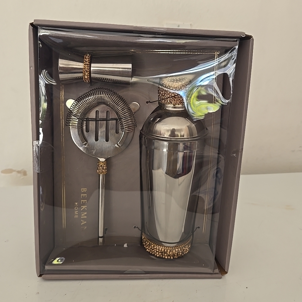 Cocktail shaker with Gold Color Glitter